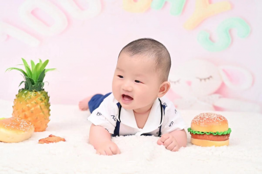 石嘴山宝宝在妈妈肚子里 石嘴山宝宝在妈妈肚子里